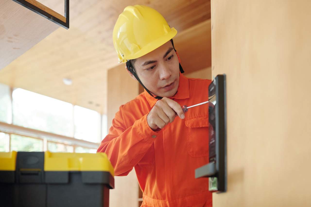 smart door lock installation service